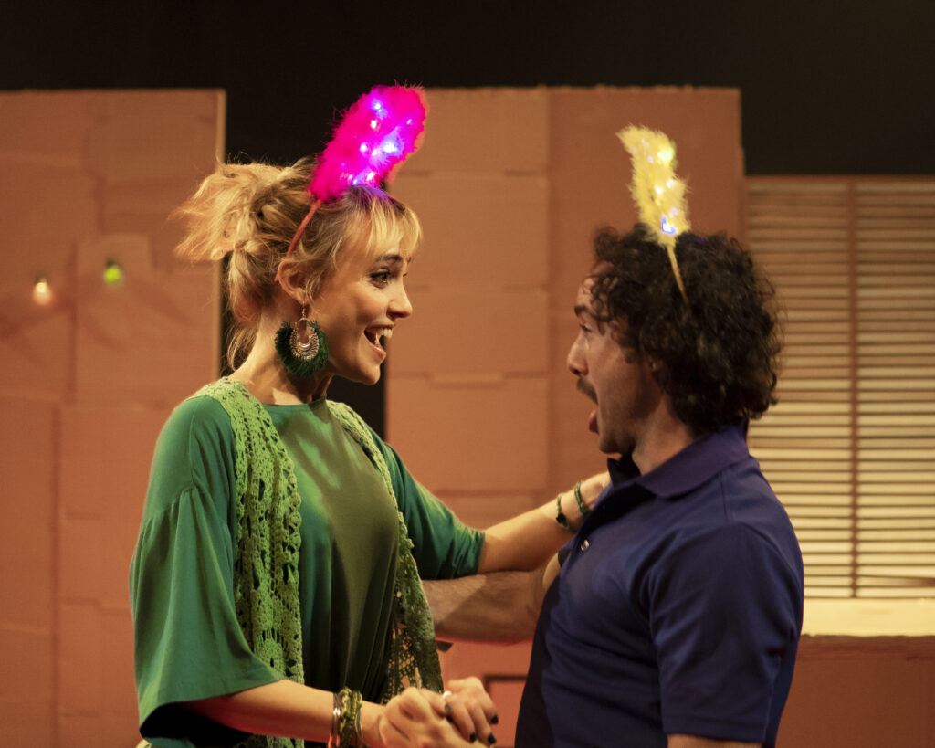 2 actores sorprendidos